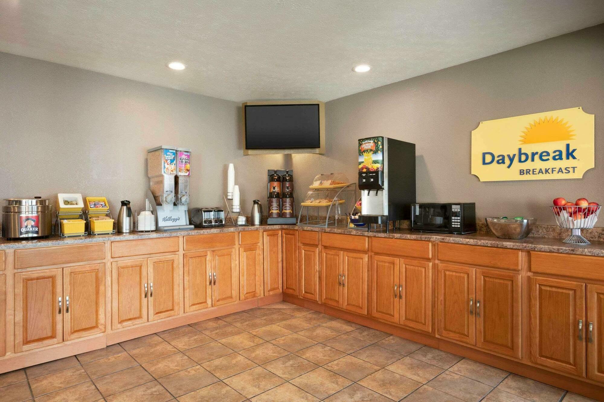 Days Inn By Wyndham Willoughby/Cleveland エクステリア 写真