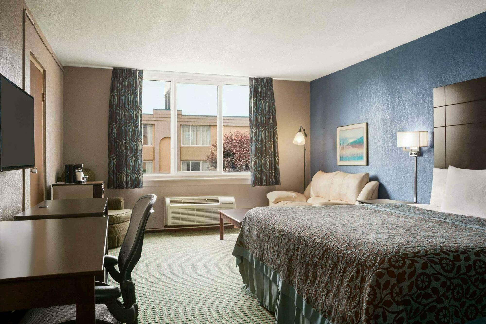 Days Inn By Wyndham Willoughby/Cleveland エクステリア 写真