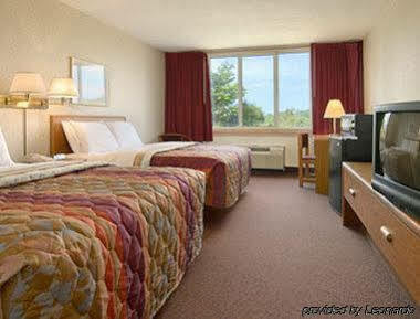 Days Inn By Wyndham Willoughby/Cleveland エクステリア 写真